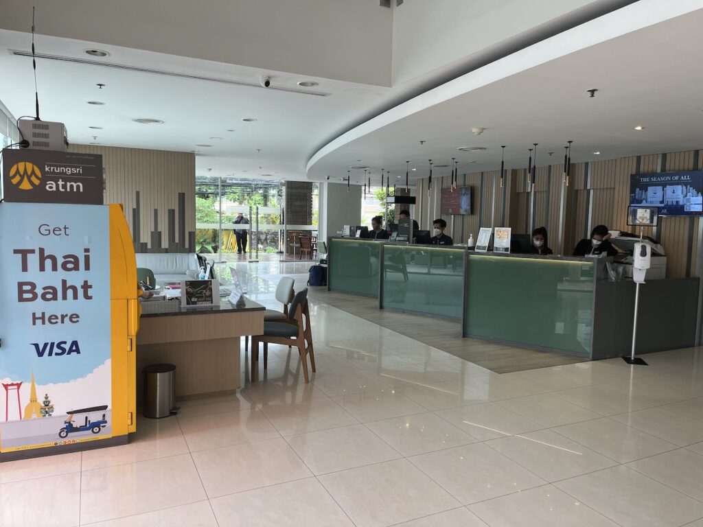 ibis sathorn front desk