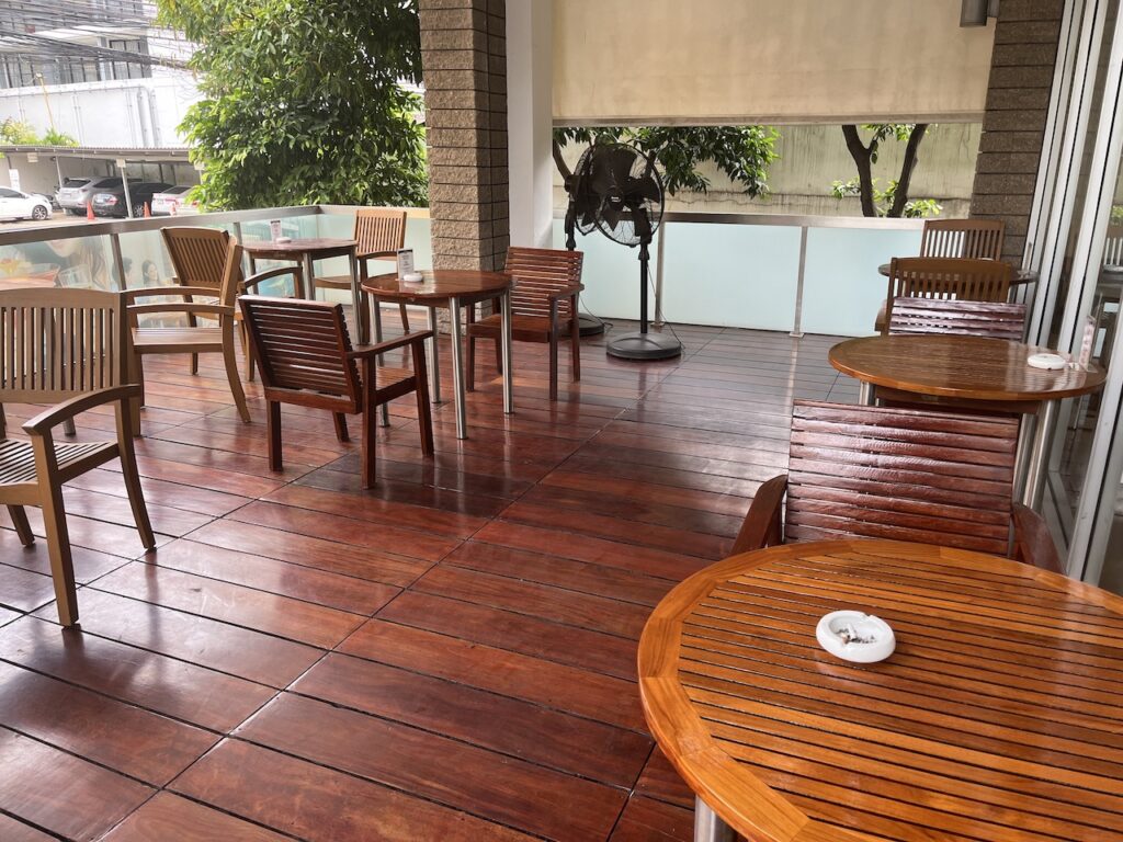 ibis sathorn outdoor seating