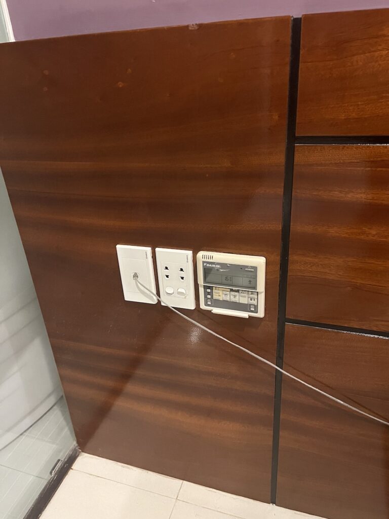 white lotus saigon thermostat