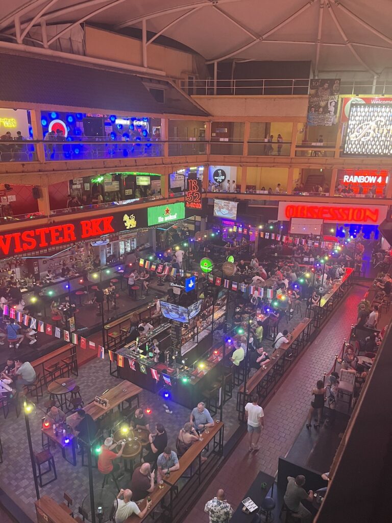 bangkok's nana plaza