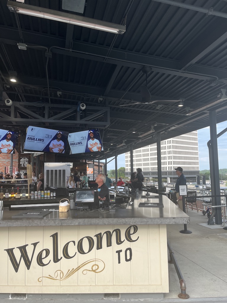 outfield bar at truist park