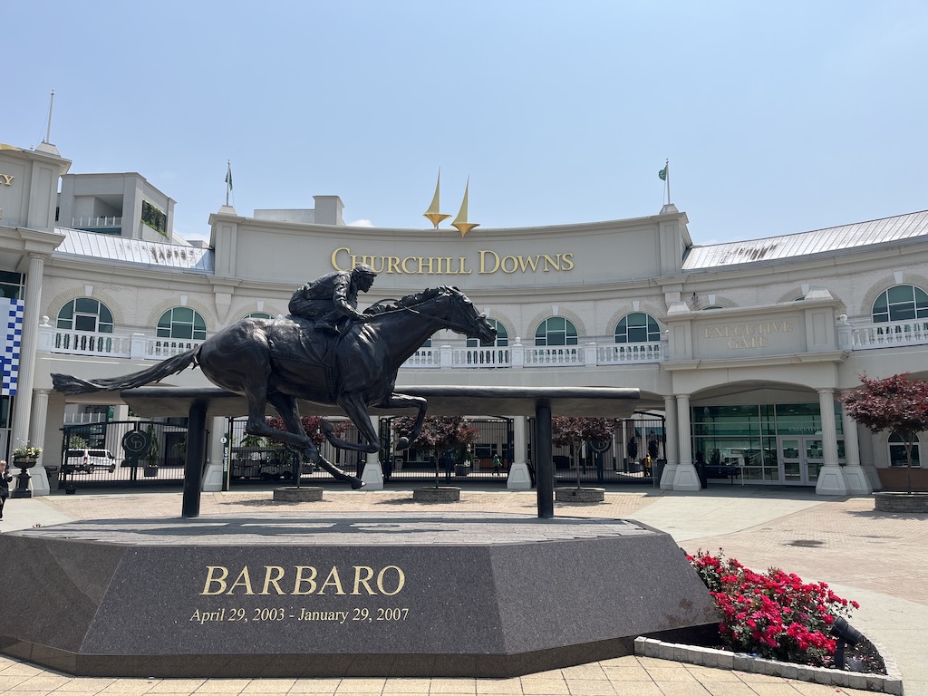 Churchill Downs main Gate
