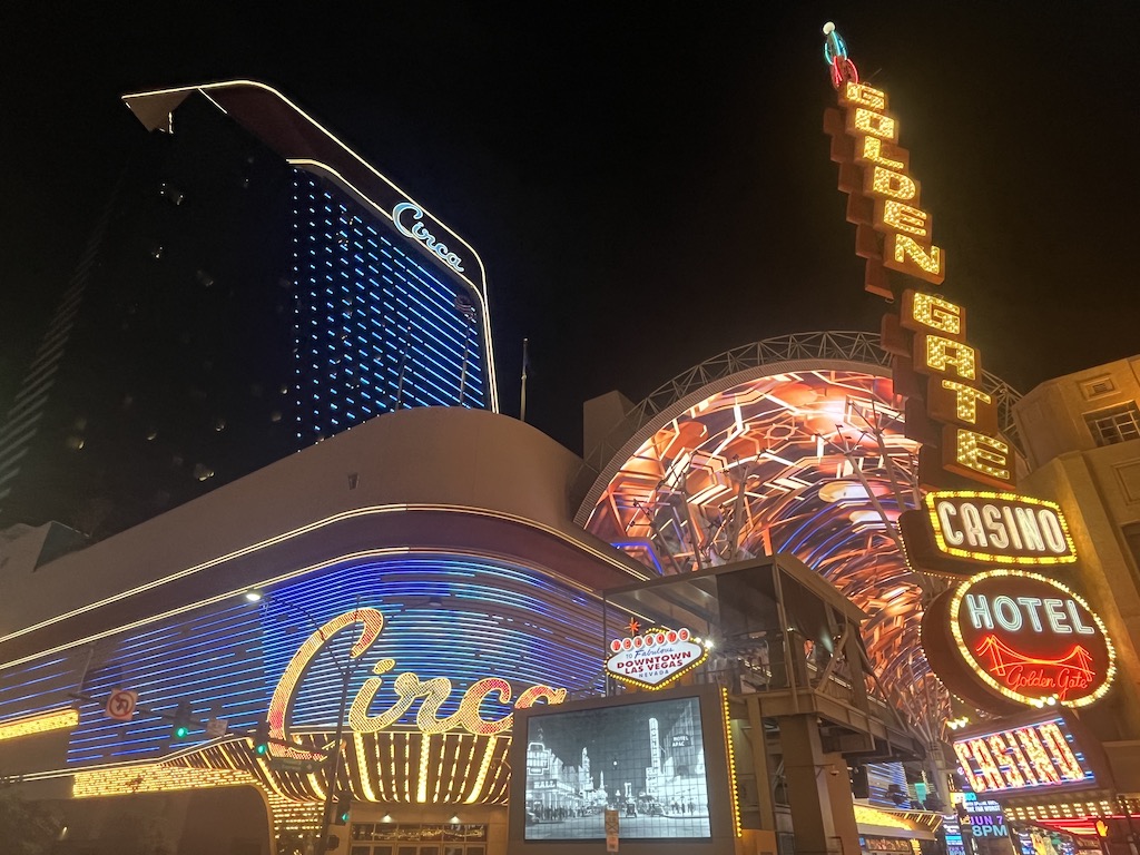 Vegas for Vegetarians? A Guide to the Best Cheap Eats