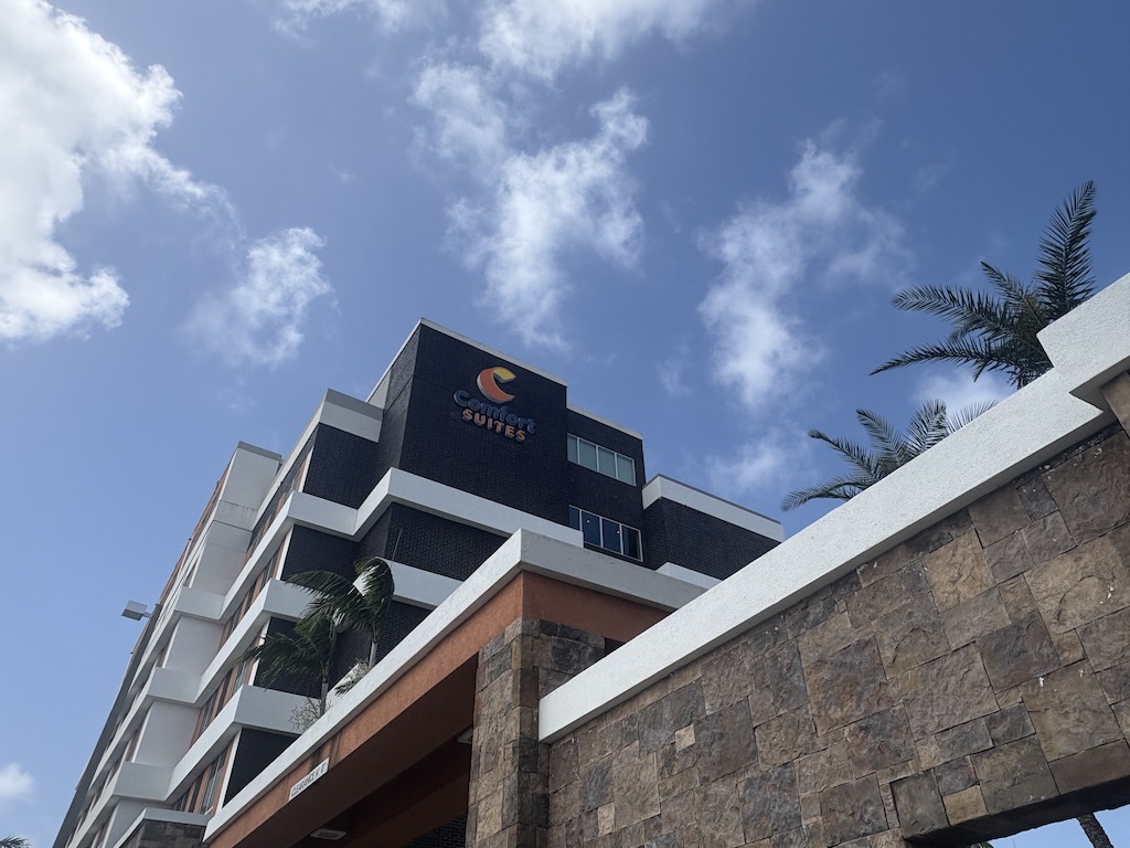 Review of the Comfort Suites Ft Lauderdale Airport/Cruise Port: Hotel Intel