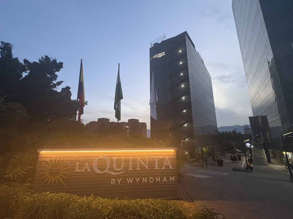 Review of the La Quinta Medellín