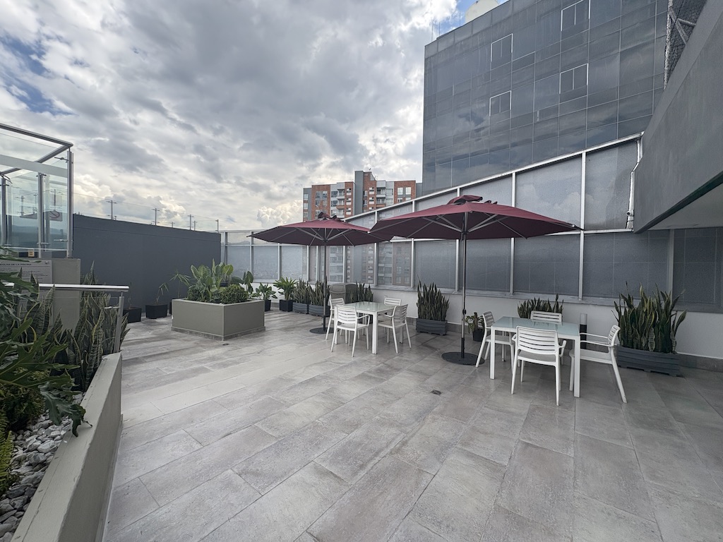 Review of the La Quinta Medellín