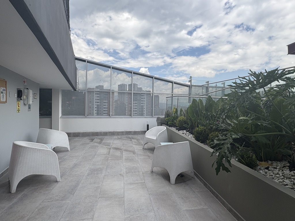 Review of the La Quinta Medellín