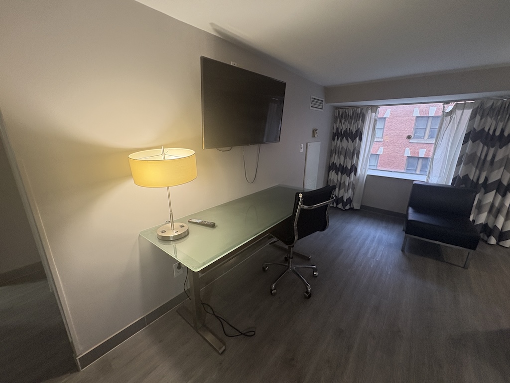Dark, underfurnished room