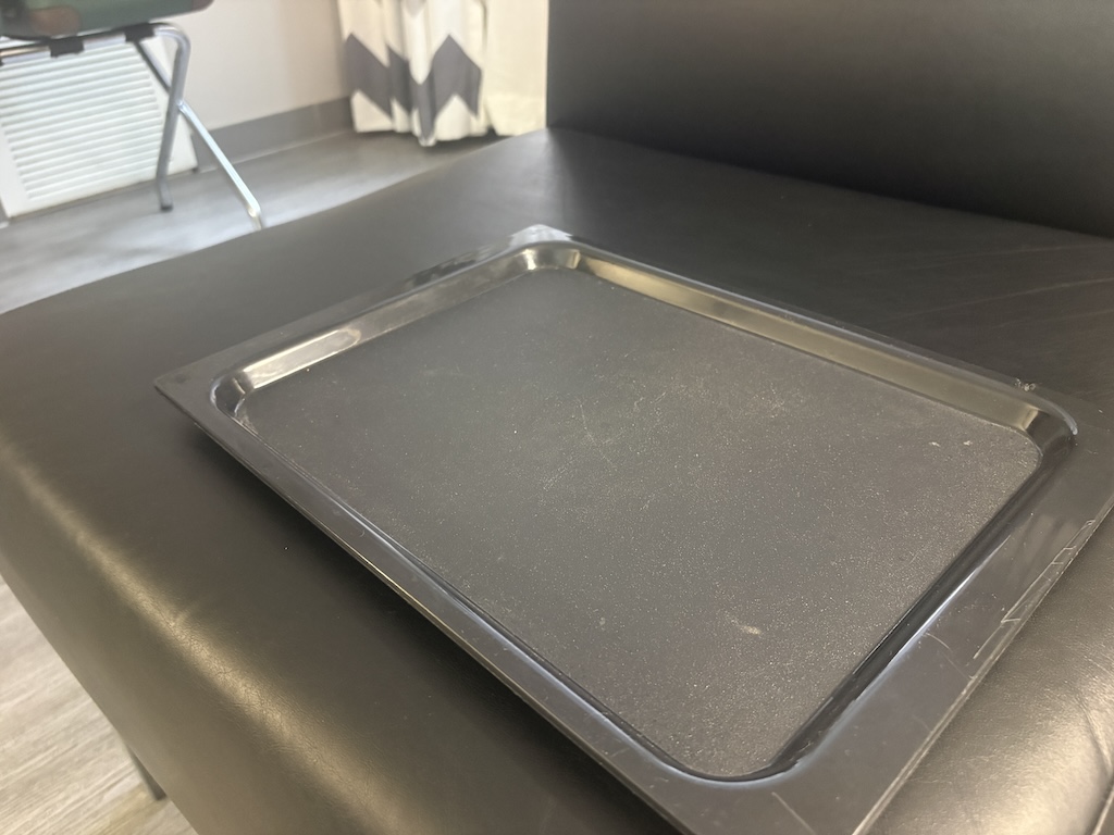 No tables in room